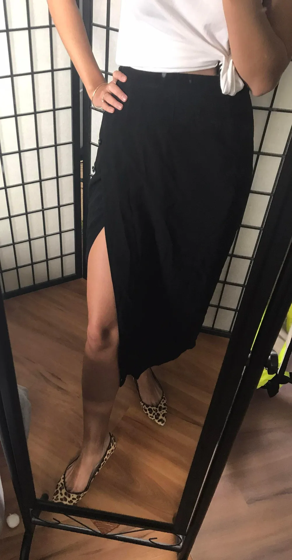 Vintage High Waisted Midi Skirt With Slit Black Size 2P - Image 2