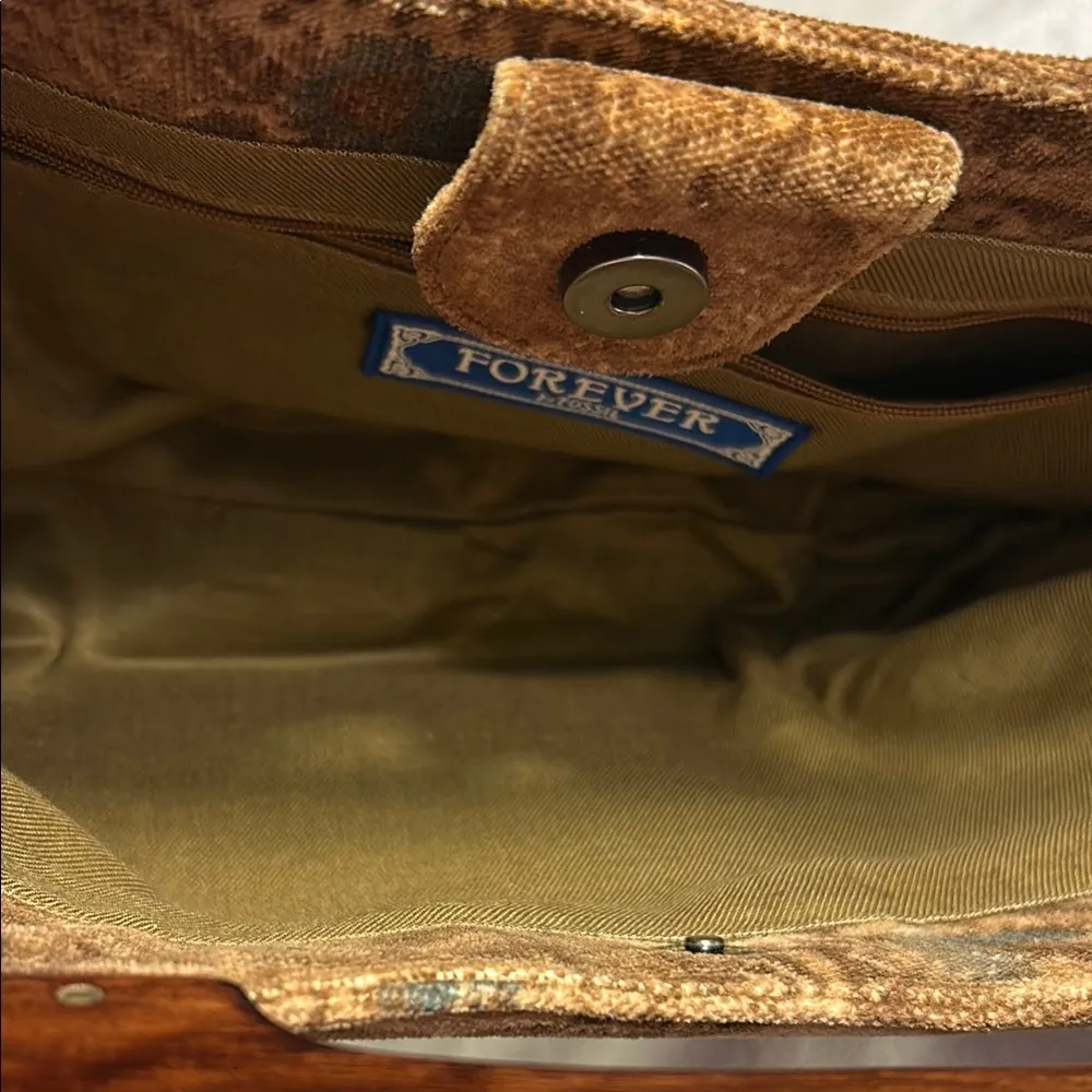 Forever by Fossil Vintage Velvet Handbag with Wooden Handles - Image 4