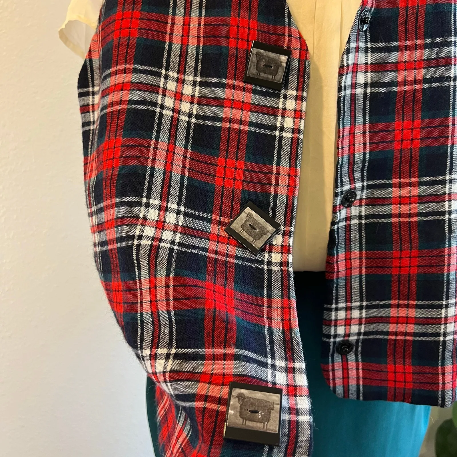 Handmade Cotton Flannel Sheep Buttons Water Tower Patchwork Vest Size M/L - Image 5