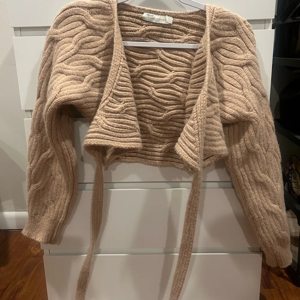 Bishop and Young  cable knit front tie sweater - Image 3