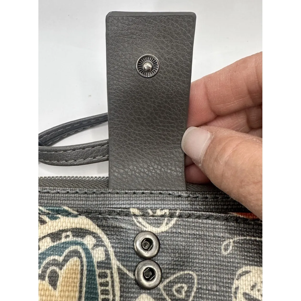 Sakroots Crossbody Wristlet Purse Floral Paisley Tan Compartments Zipper Women's - Image 4