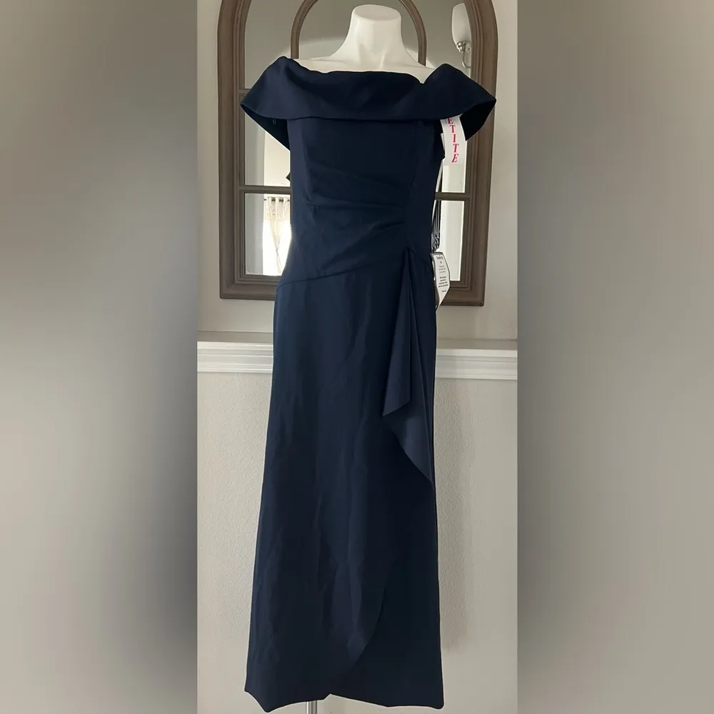 NEW Xscape Off-The-Shoulder Maxi Formal Evening Gown, Navy Petite Size 12 $199 - Image 4