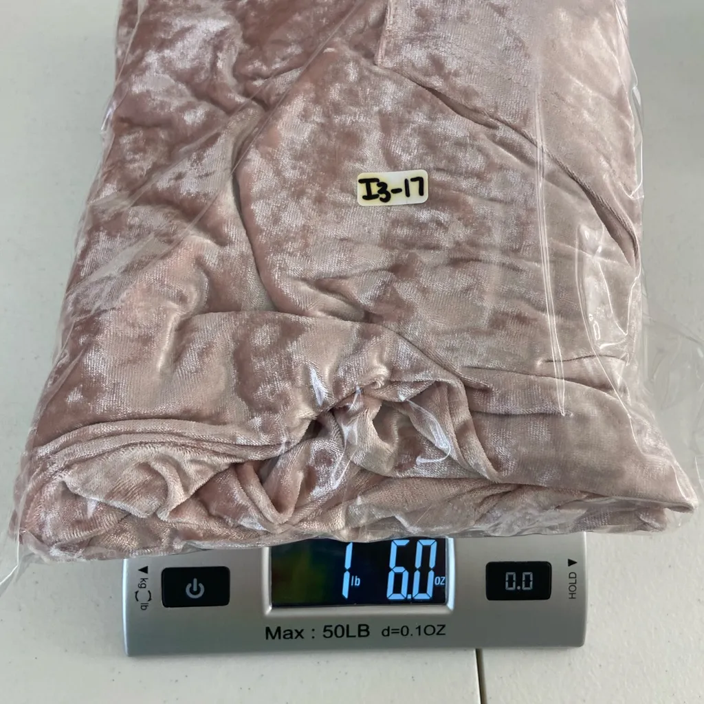 NWOT Spyder women’s light pink soft velour hooded pull on pajama set stretch L - Image 9