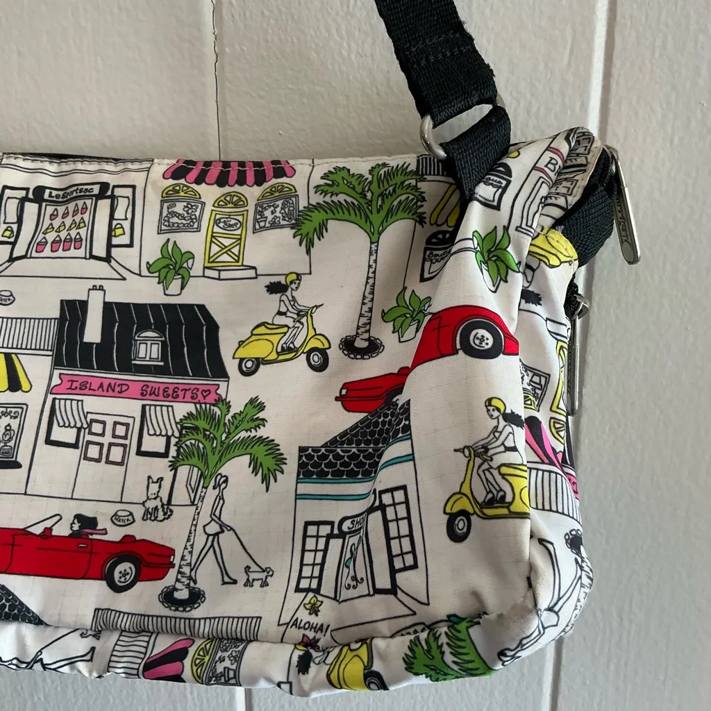 A Rare HTF Vintage Hawaii Exclusive Edition LeSportsac Fanny Pack Waist Bag - Image 7