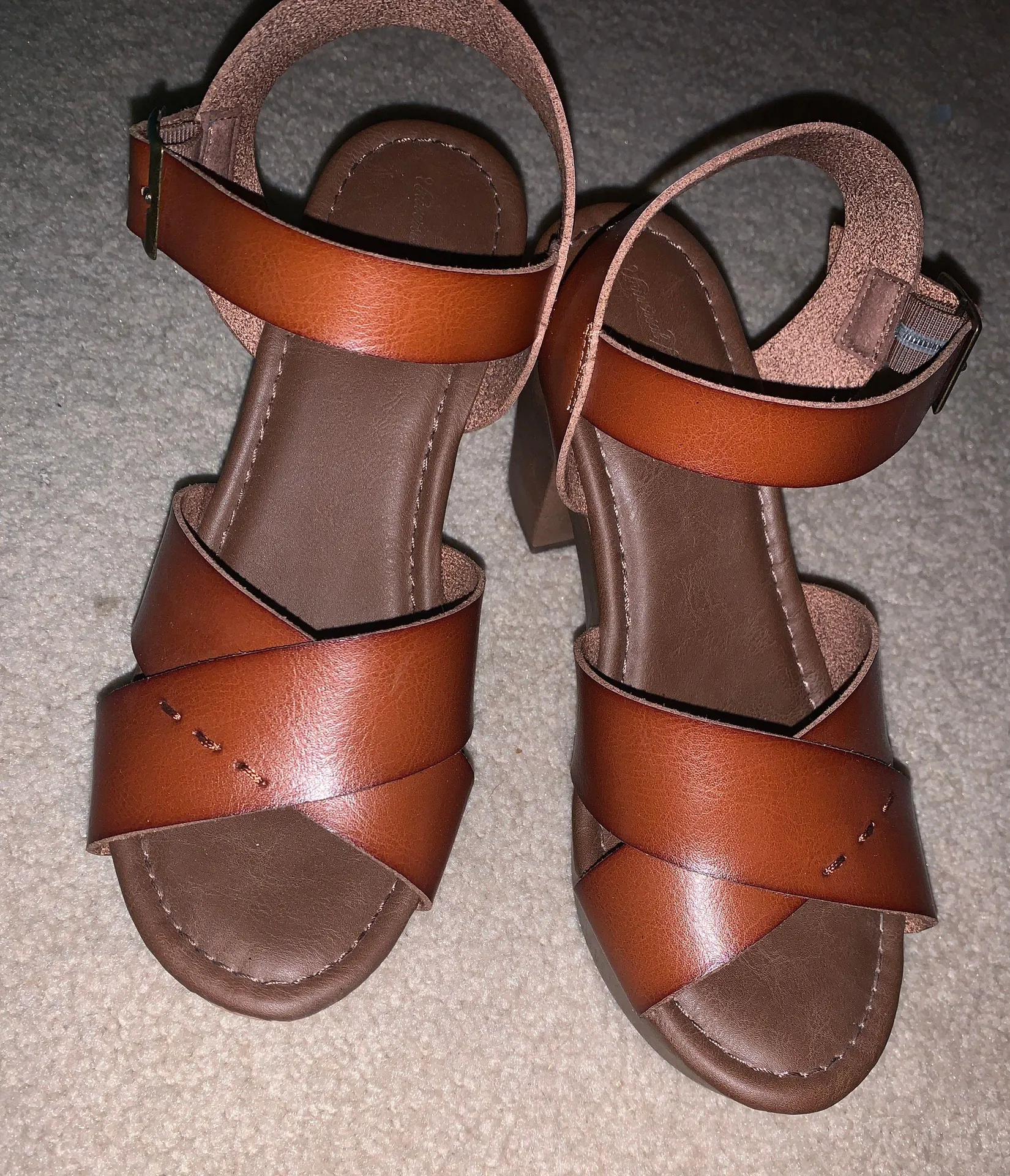 Universal Thread High Heels - Image 2