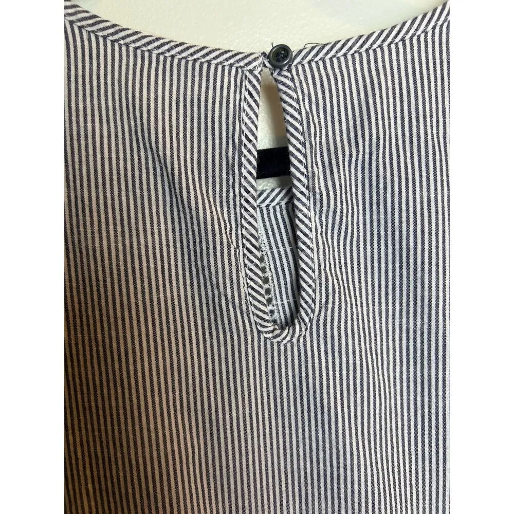 Melrose and Market Blue White Striped Blouse Lace Eyelet Detail Size Large - Image 8