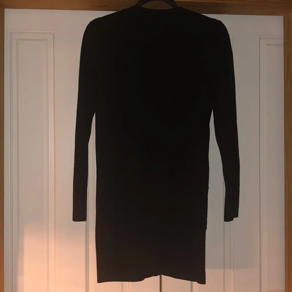 Cable & Gauge Women’s Black Button Front Sweater. Size S - Image 4