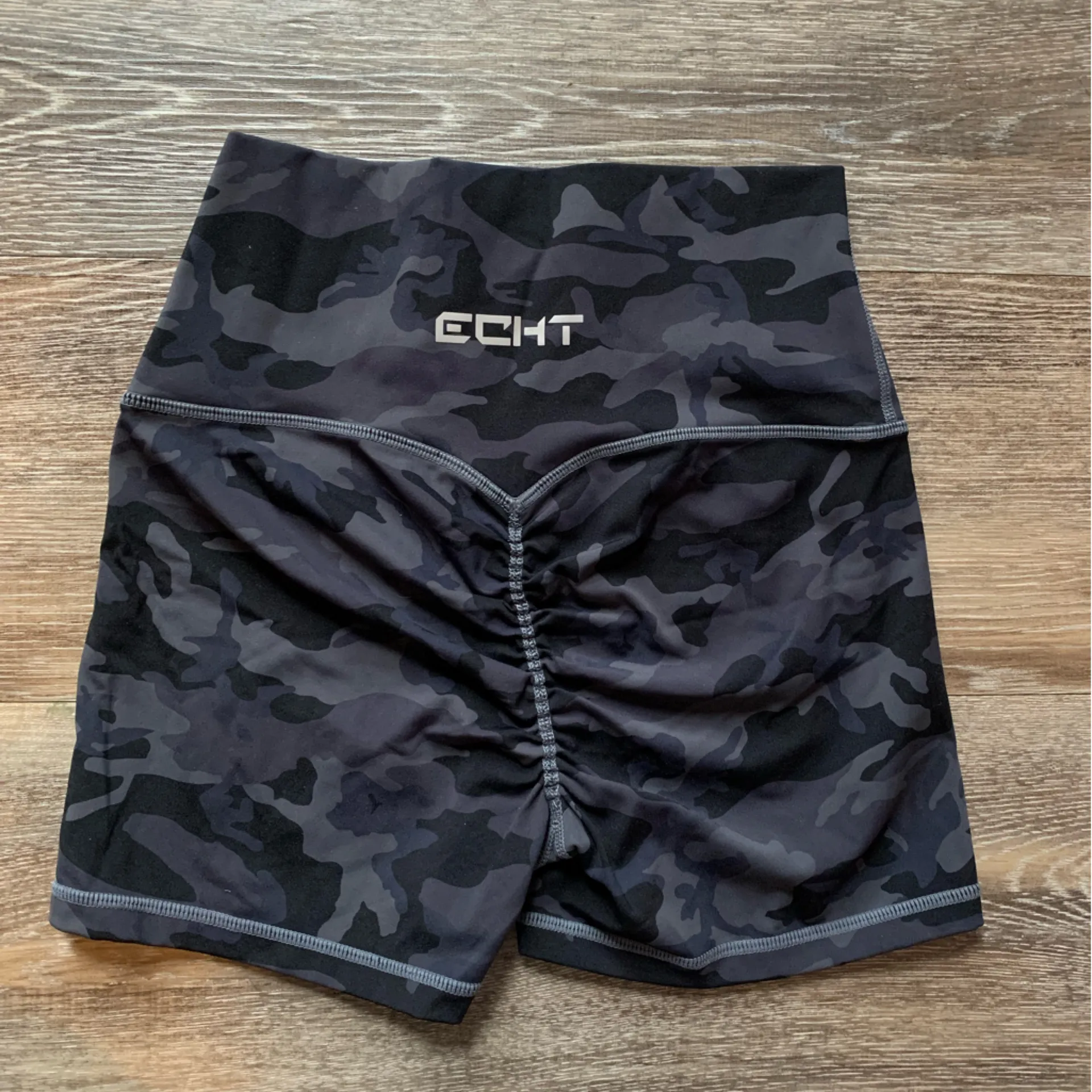 ECHT Camo Print Women's Shorts S - Image 6