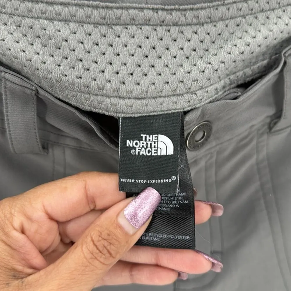 The North Face Gray Cargo Crop Capri Pants gorpcore hiking outdoor travel size 6 - Image 9