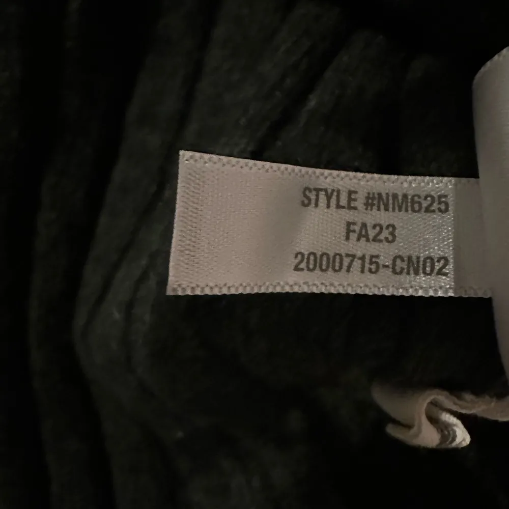 mockneck cropped sweater ribbed forest green - Image 7