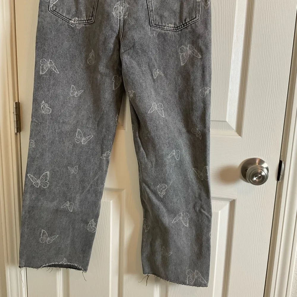 Simple Society Jeans with Butterfly Print size 9/29 - Image 5