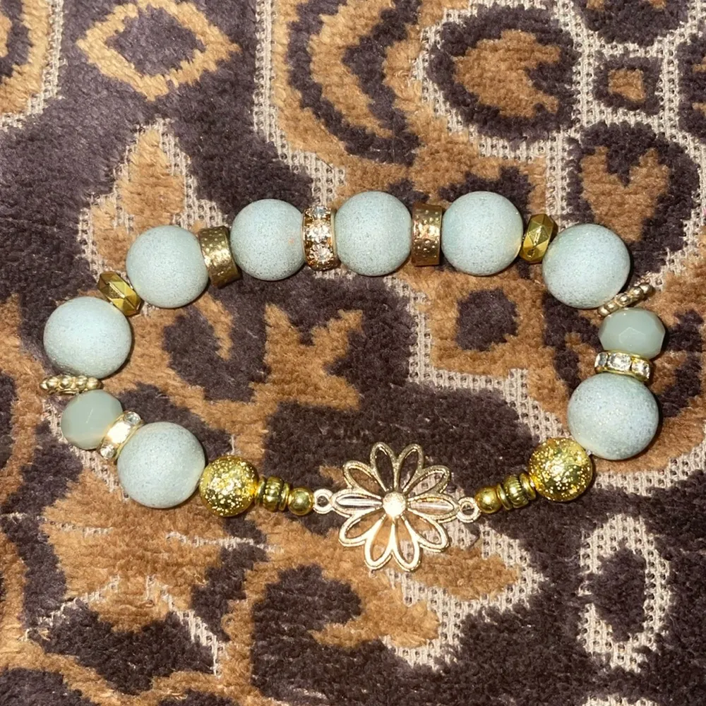 Beaded Amazonite Handmade Bracelet with flower spacer Gold - Image 2