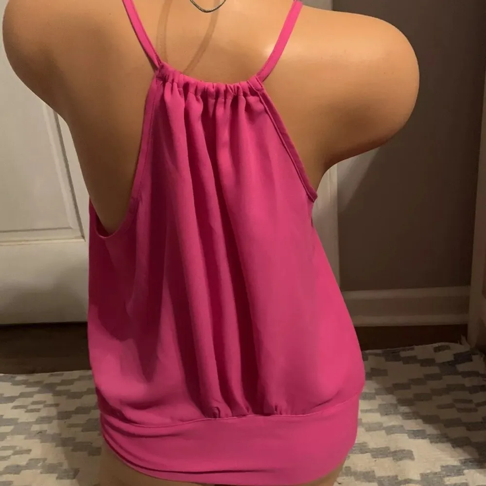 NWOT TCEC Sleeveless Cami Tank Size Large Fuchsia Pink - Image 5