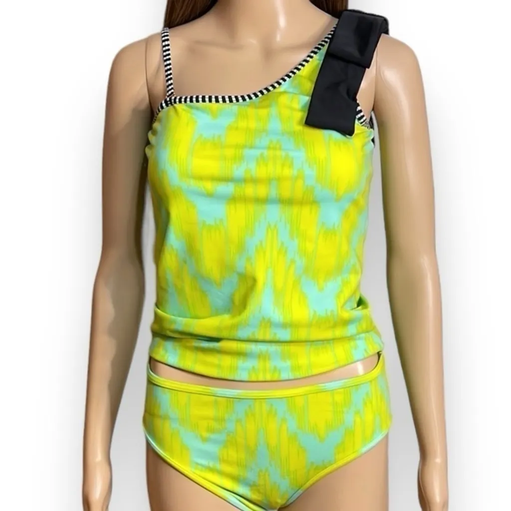 Lime Ricki Bow Two Piece Swimsuit Women's Medium One Shoulder with Black Bow - Image 2