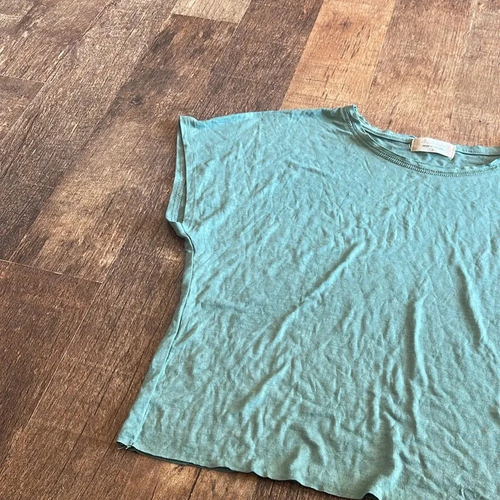 ALTAR’D STATE green lightweight cropped Tshirt - Image 2