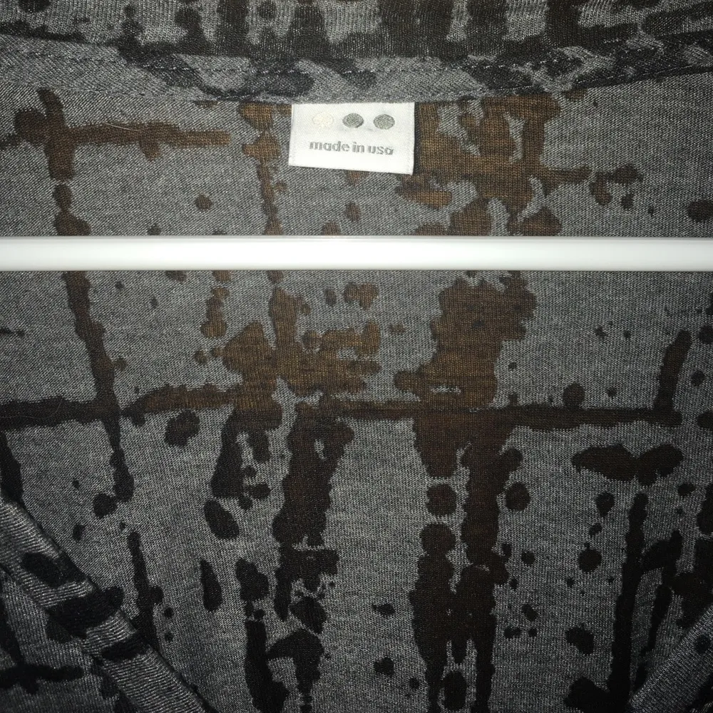 Three Dots 🔵 top! - Image 3