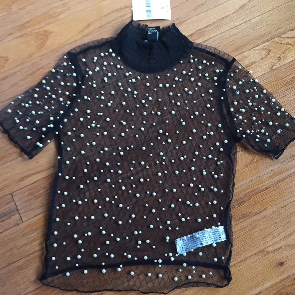 See through faux pearl top. Xs Black - Image 5