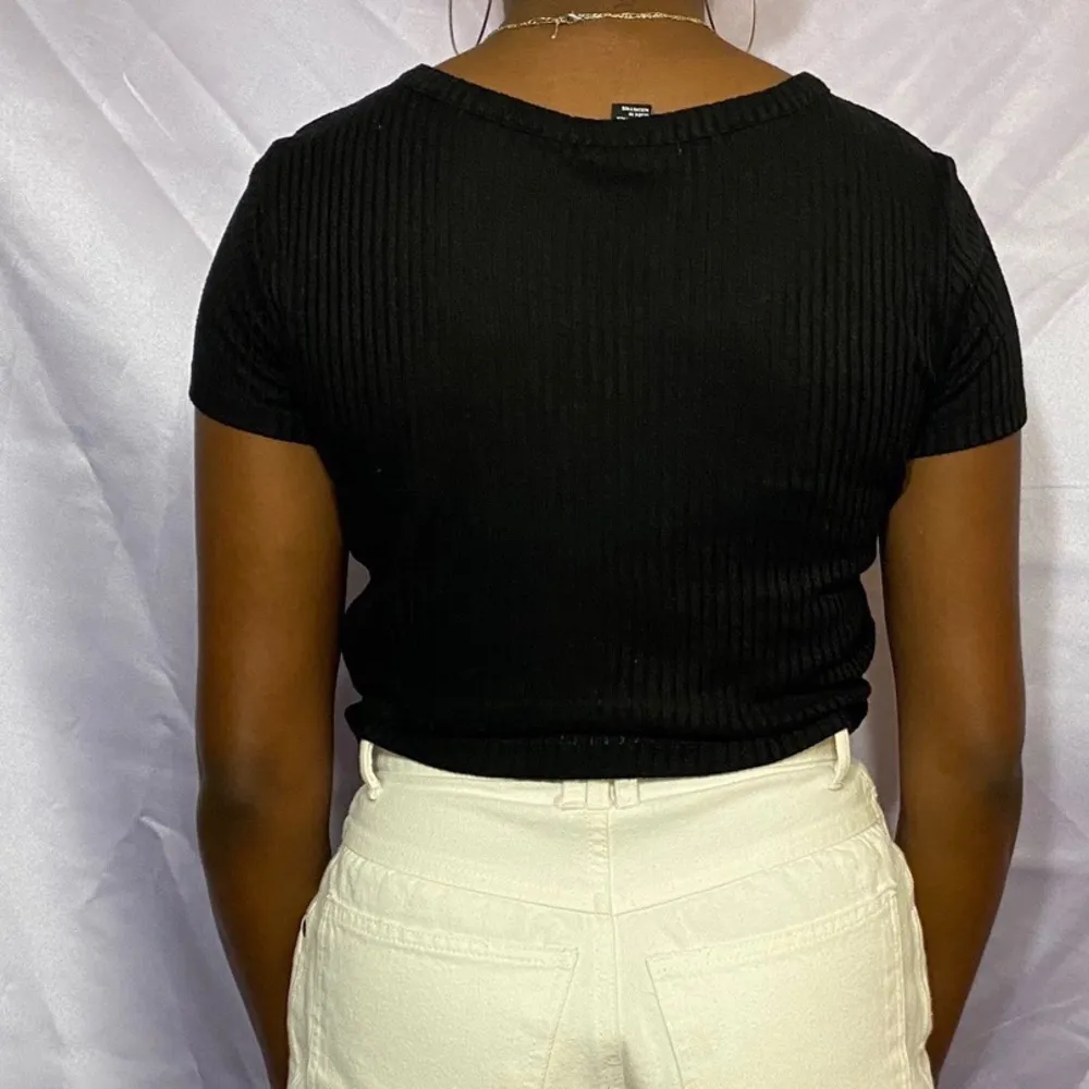 Forever 21 simple black ribbed crop top medium M - Image 3