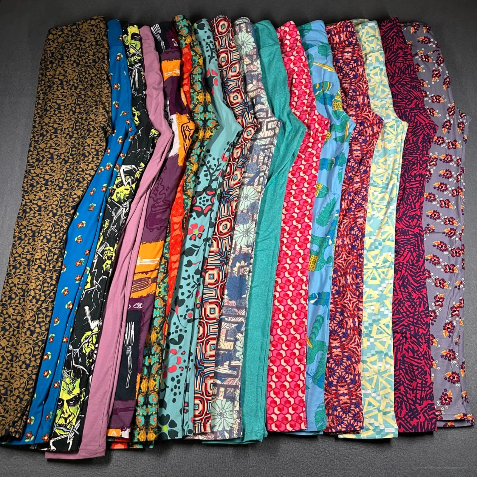 LuLaRoe Leggings Women One Size Lot of 16 Many Prints Halloween Valentines Solid - Image 2