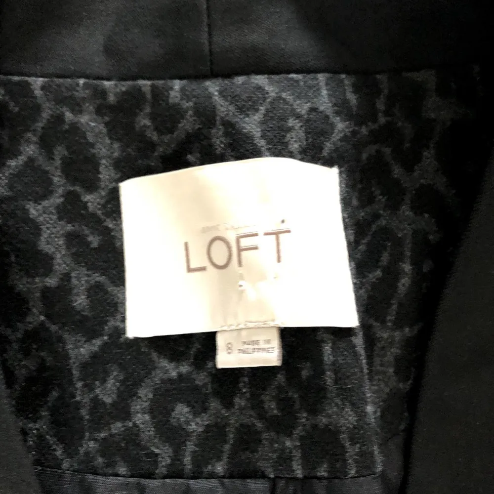new ann taylor loft Black & Gray Leopard Print Blazer size 8 - Image 4