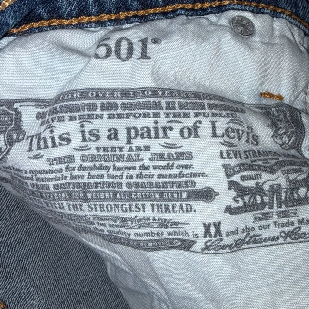 Levi’s 501 Original Fit High Rise Cutoff Distressed Denim Jean Shorts size 25 - Image 7