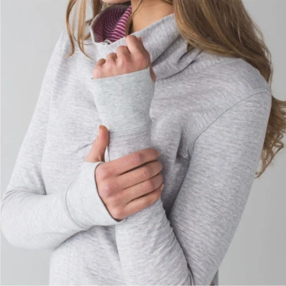 Lululemon In a Cinch Cowl Neck Pullover Sweatshirt Top | Grey/Pink | 4 - Image 4