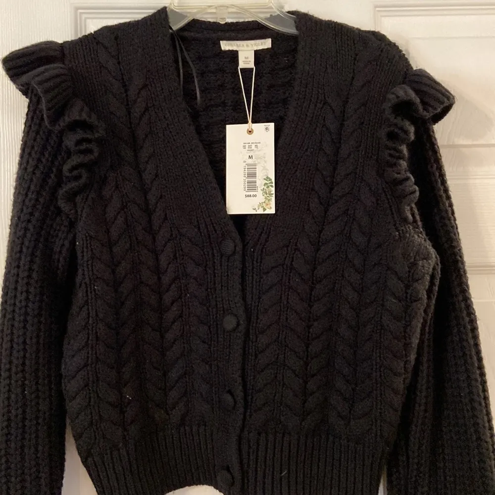 Beautiful Chelsea & Violet Sweater length 20” bust 36” color black - Image 2
