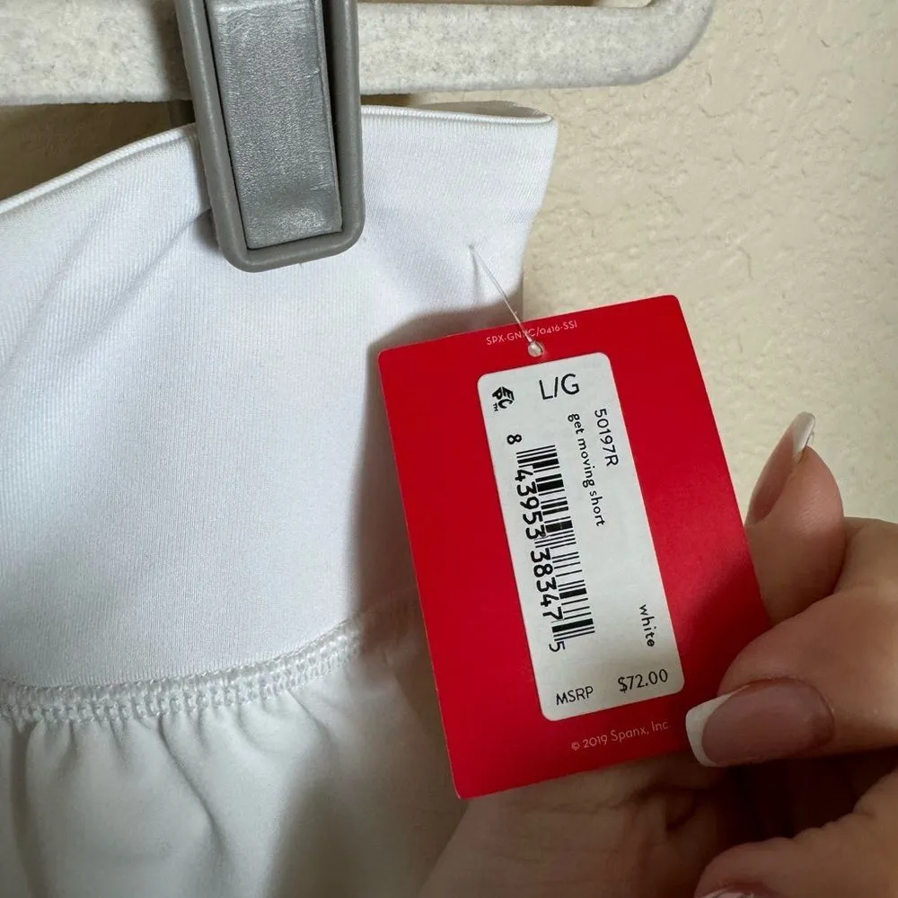 SPANX Get Moving 5”‎ Short in white size large NEW - Image 8