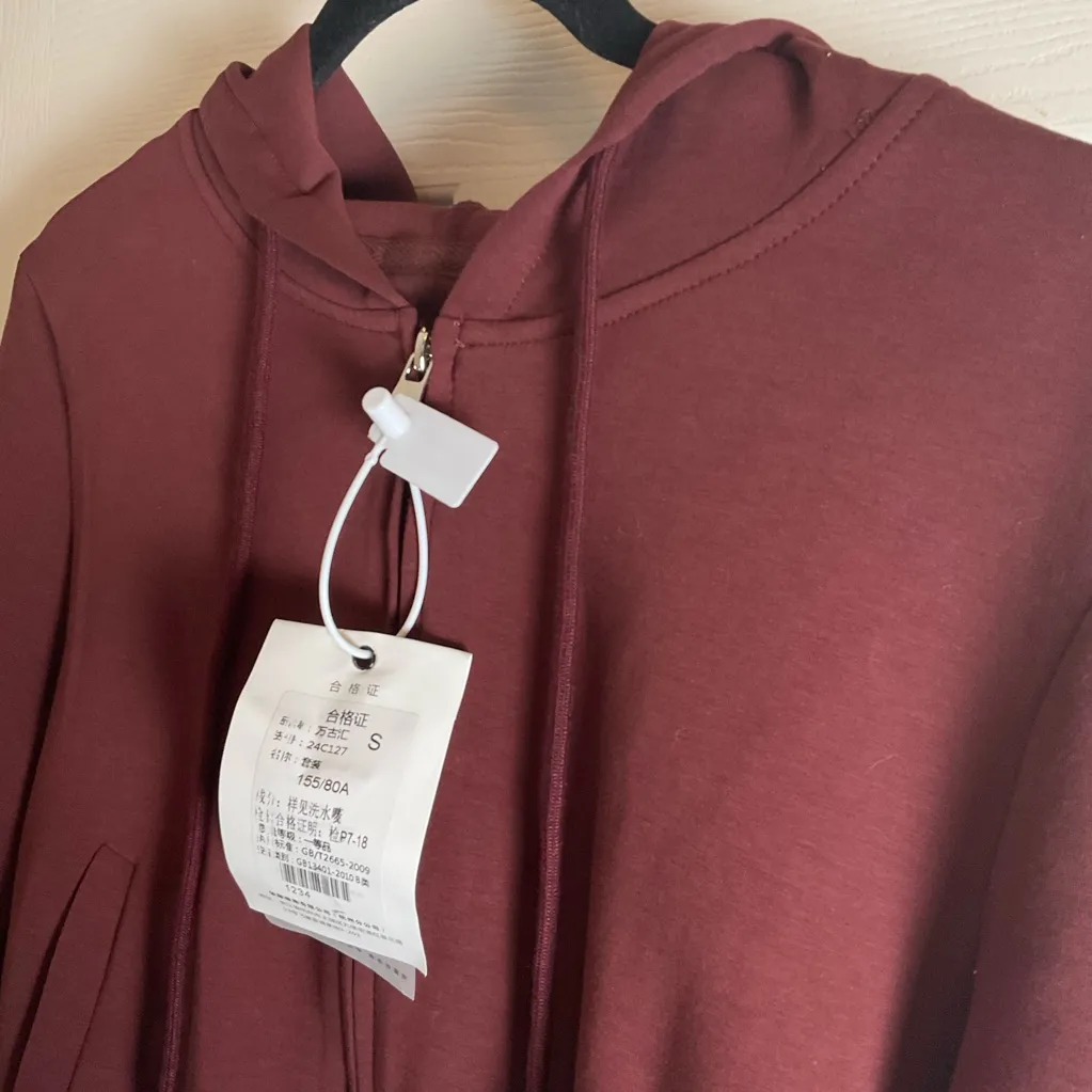 Woman’s Burgundy Hoodie and Skirt Set Size small Red - Image 7