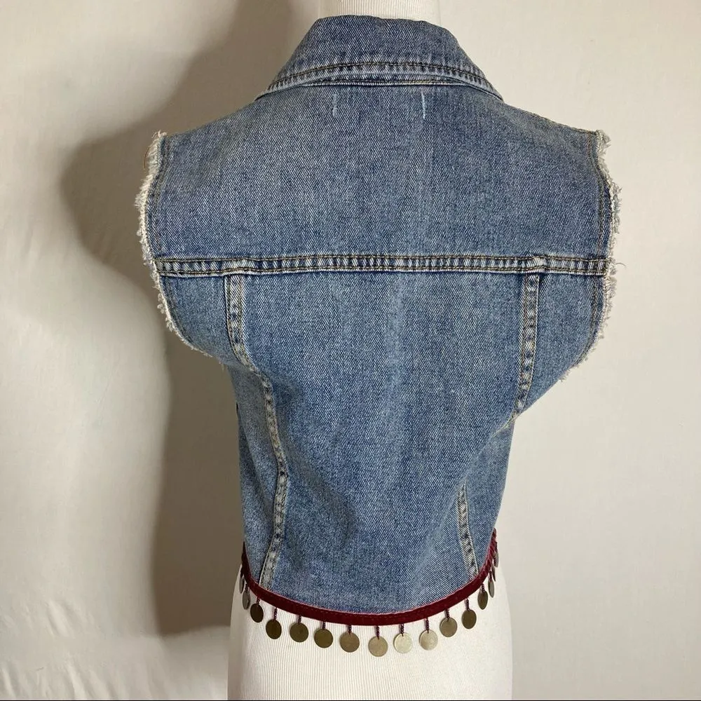 Bullhead Denim Jean Vest Jacket Size Medium Embellished Maroon Velvet Trim Crop - Image 6