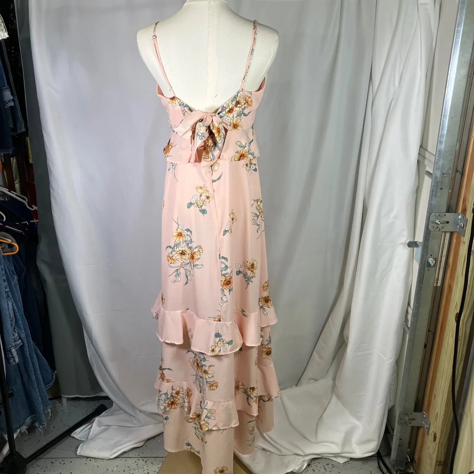 Lush Floral‎ Maxi Dress Women's Medium Pink Yellow Sleeveless Ruffle Tie Back - Image 8