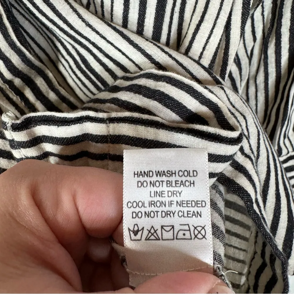 Miss Love Linen Blend Striped Button Down Top Size Small - Image 5