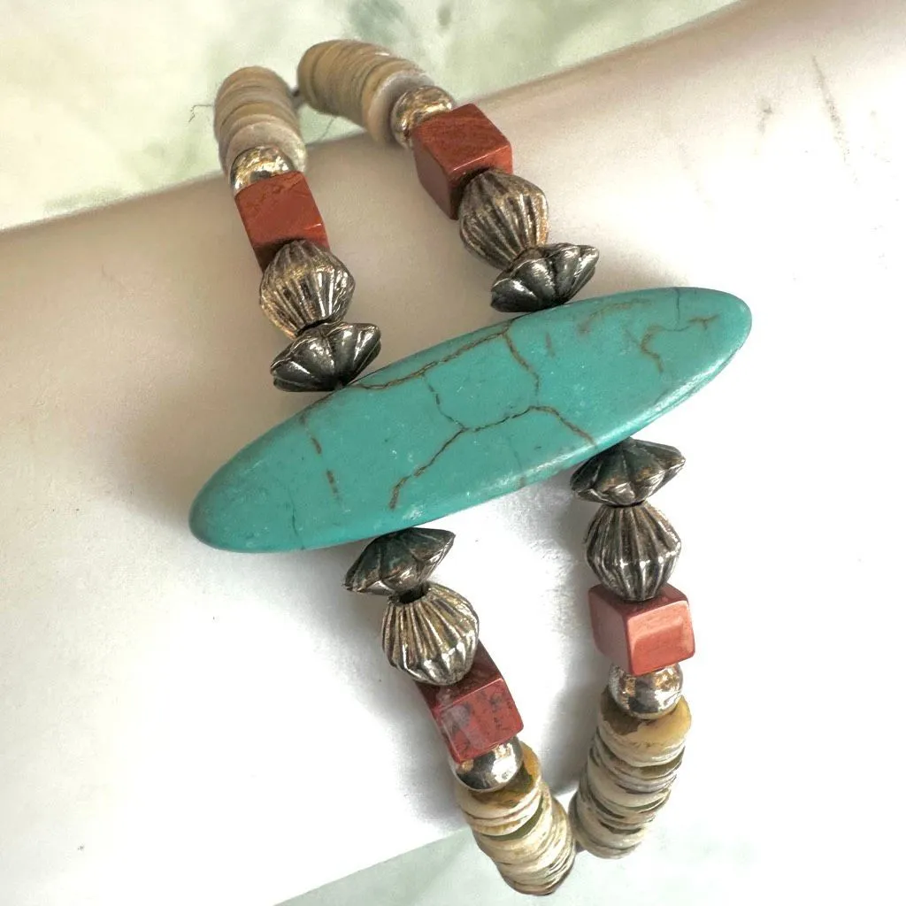 Southwestern Dyed Howlite, Coral & Shell Beaded Bracelet - Image 5