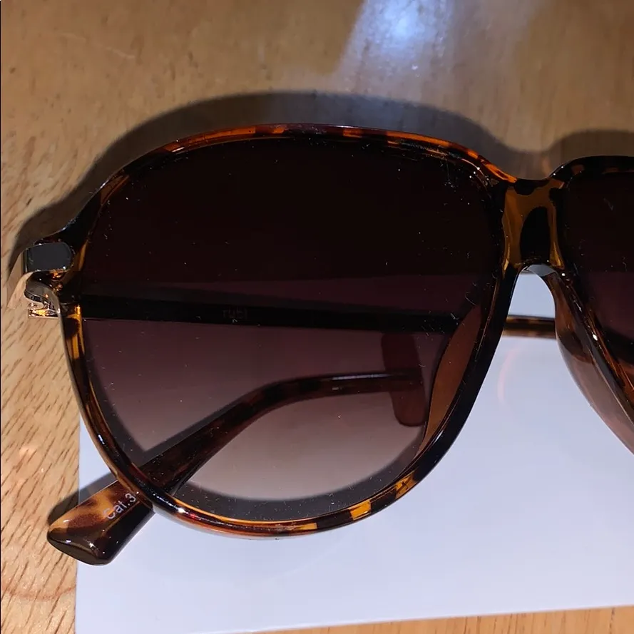 New rubbi sunglasses in tortoise vintage style - Image 2