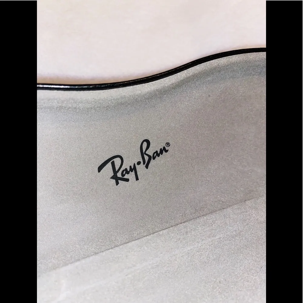 RAY-BAN Sunglasses Hard Case - Image 3