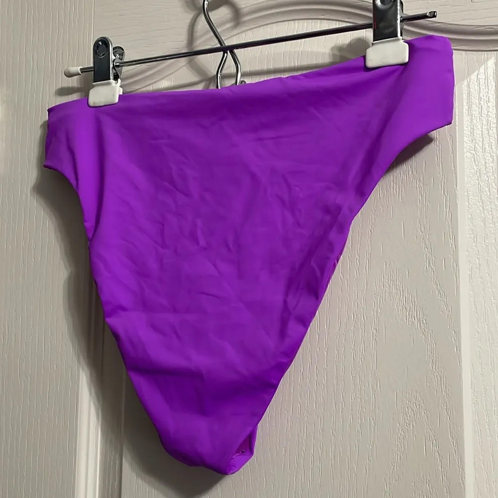 💙 NEW Skims Signature Swim Mid Waist Bikini Bottom in Violet - Image 3