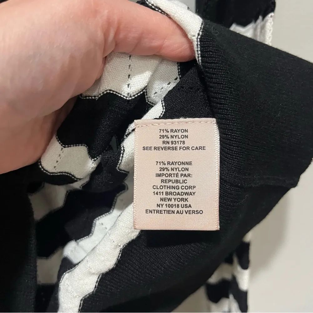 ANTHROPOLOGIE PHILOSOPHY Cardigan Women Small Black White Button Up Knit Sweater - Image 4