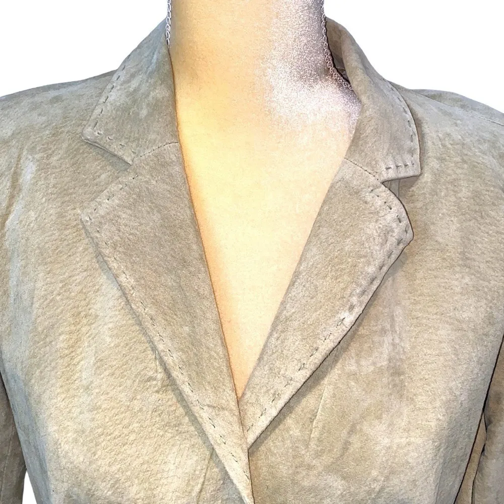 New Frontier sage green 💯 suede jacket/ blazer. Floral lining. Size 10. NWOT. - Image 8