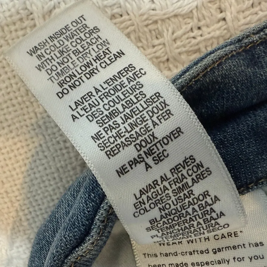 Good American 4/27 distressed high rise waist stretch jean J2 3021 - Image 11