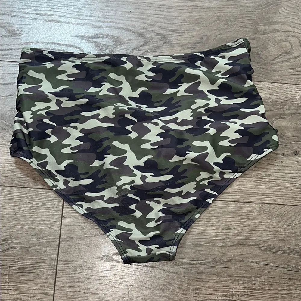 Camouflage High - Image 4