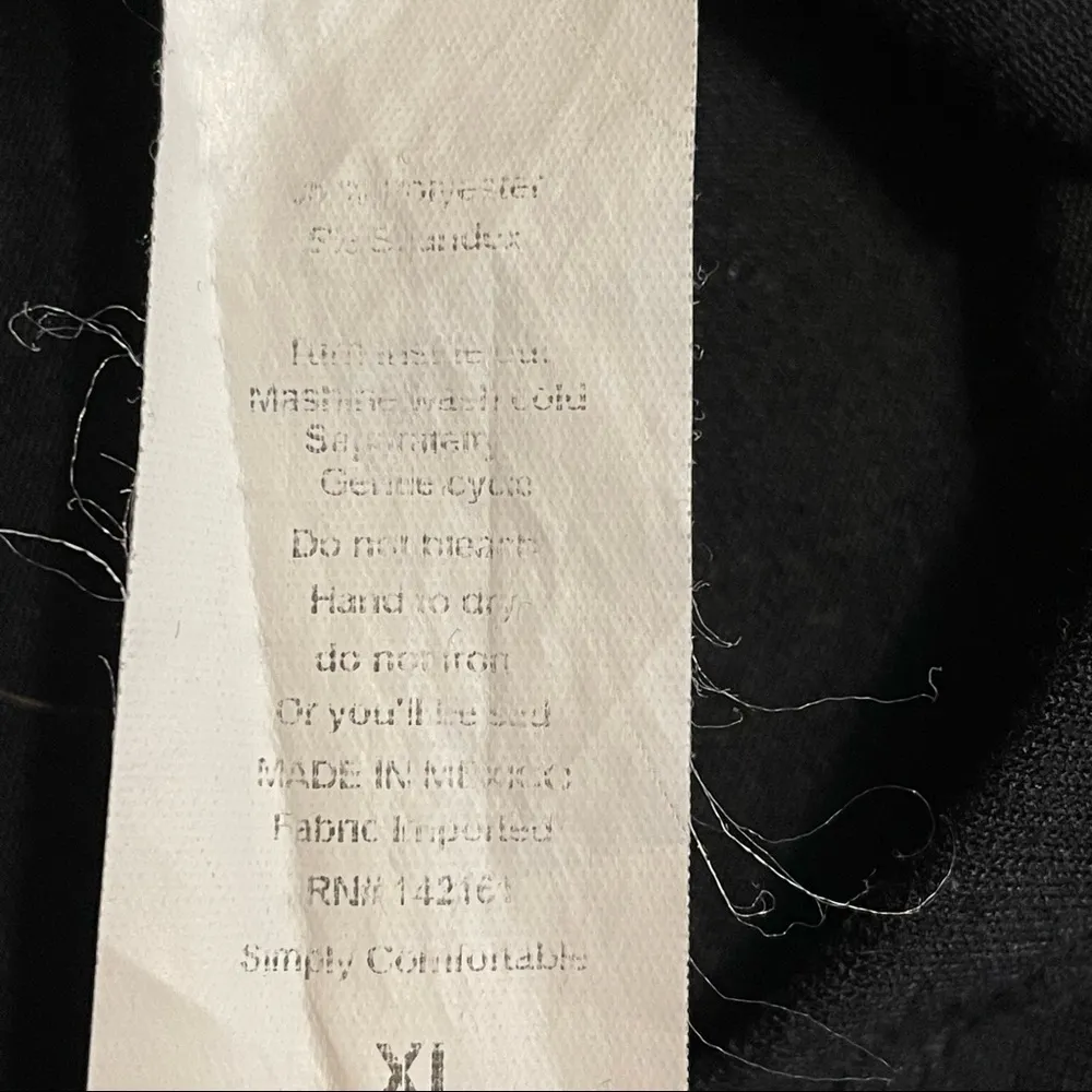 LuLaRoe Women’s 3/4 Sleeve Top - Image 9