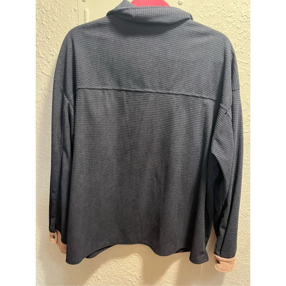 Grey Full Button Up Top Woman’s Size XL Gray - Image 9