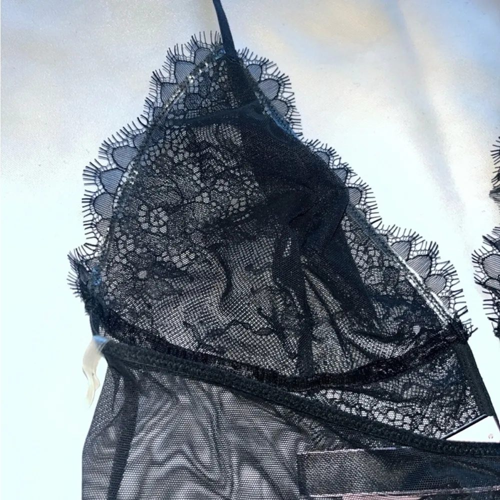 Victoria’s Secret Teddy Lingerie (XL)! - Image 3