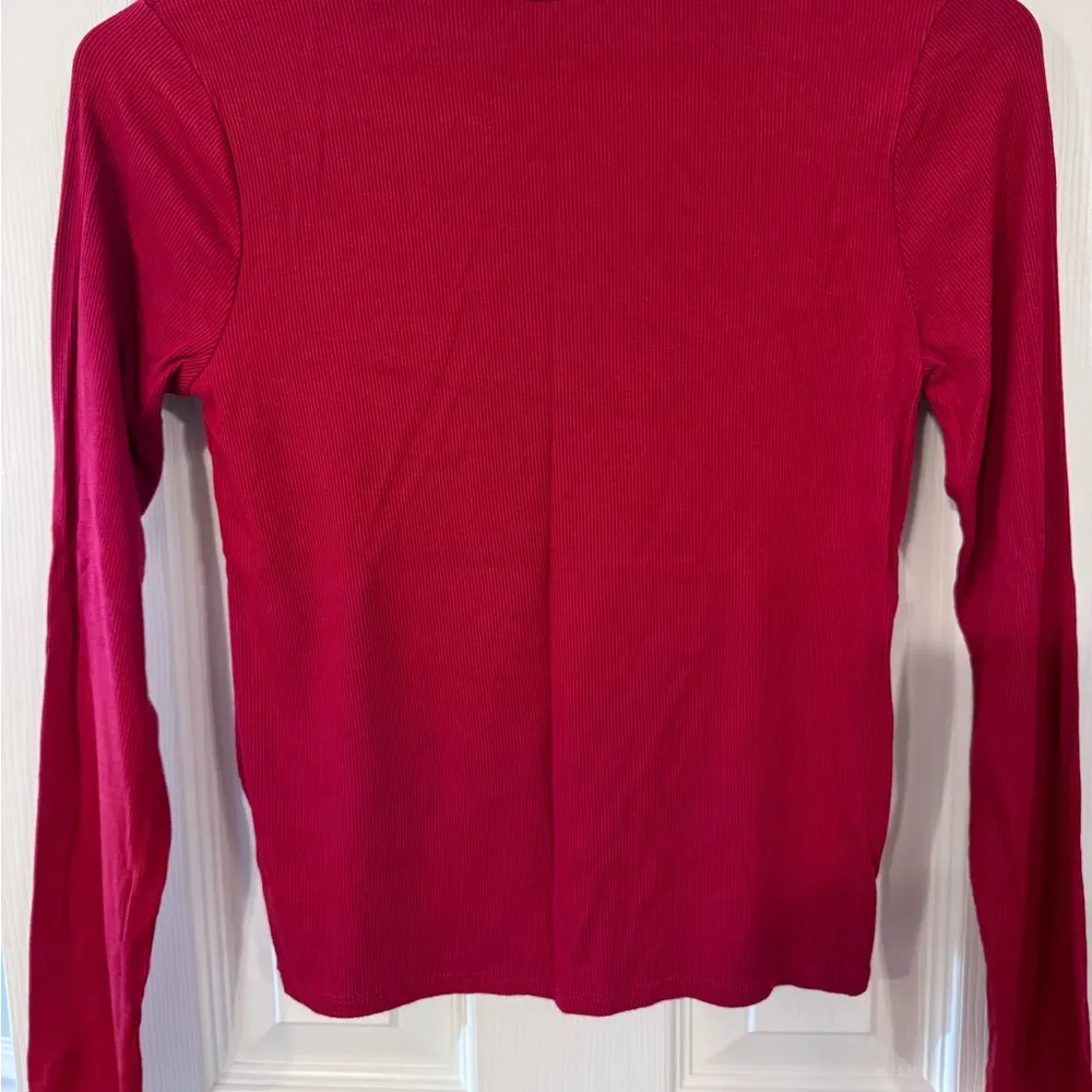 Red Fitted Long Sleeve T - Image 3