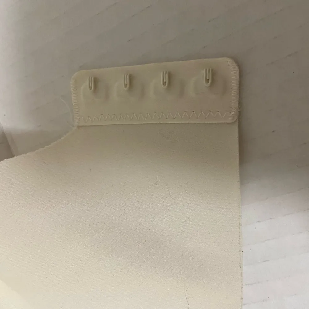 Soma women's 42DD 360 vanishing perfect coverage style soft and smooth Bra - Image 4