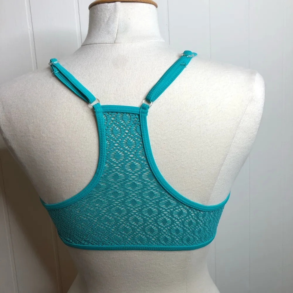 No Boundaries Racerback style Jr’s Medium Bikini Top - Image 3