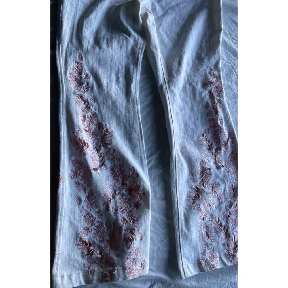Vintage INC International Concepts Women's Embroidered Flare-leg Jeans Sz 12 - Image 4