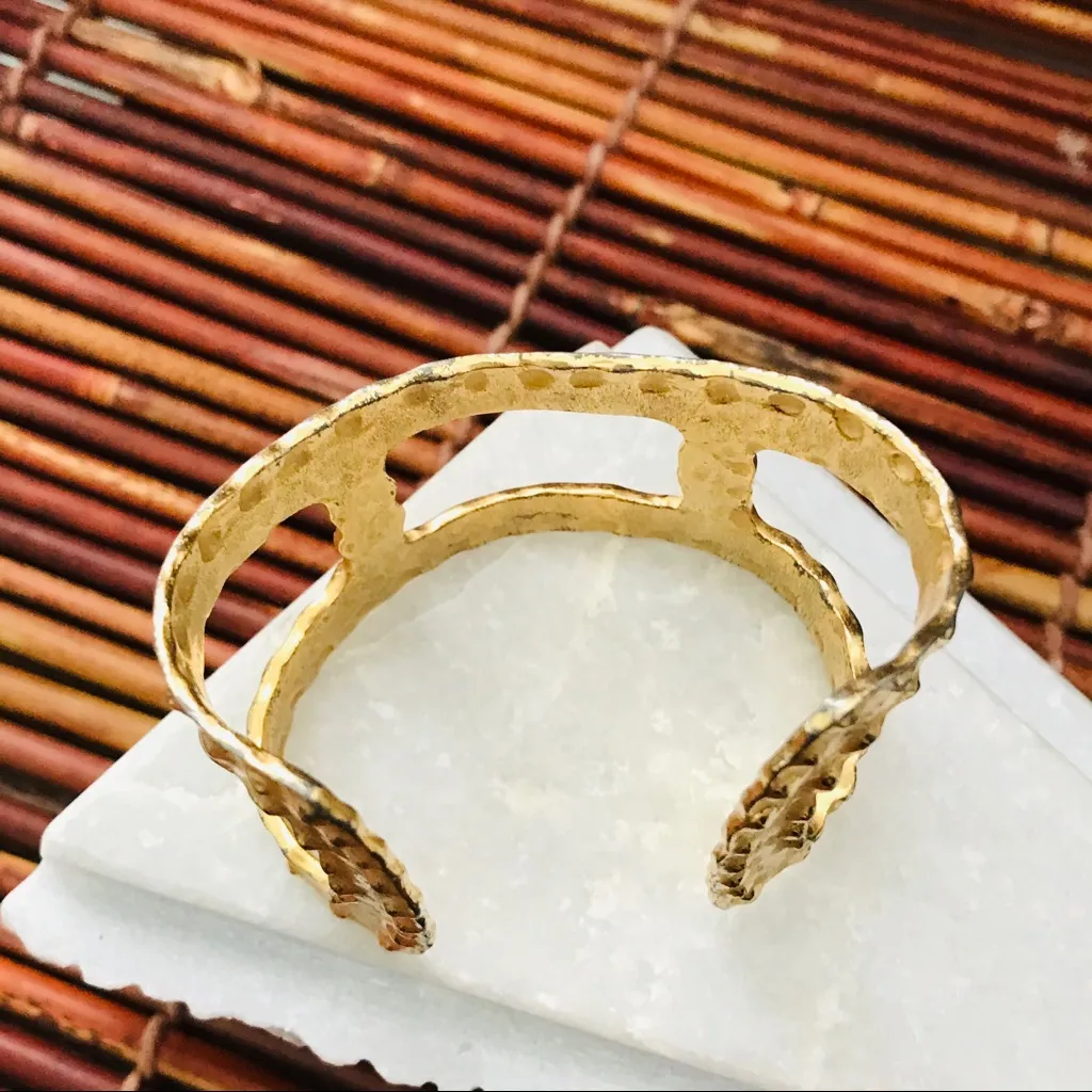 Chico’s Rustic Cuff Bracelet Gold Tone - Image 3