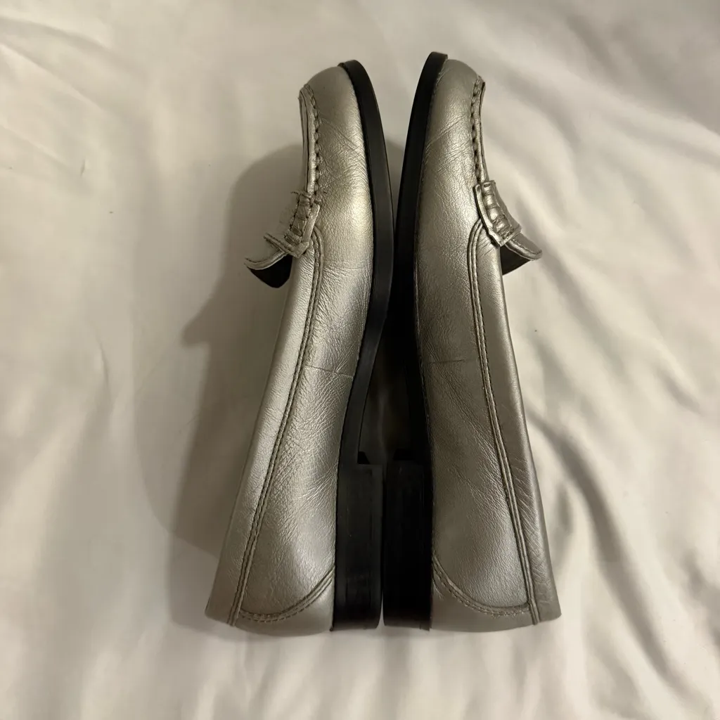 NWOT Lauren Ralph Lauren Metallic Silver Galia Penny Loafers - Image 3