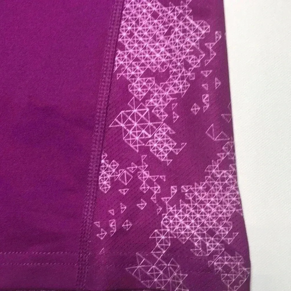 THE NORTH FACE Vapor Wick Racerback Tank in Fuchsia Size: XS - Image 2